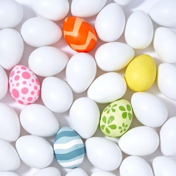 THE TWIDDLERS 100 Huevos de Pascua de Plástico para Pintar, Decorar y Colgar